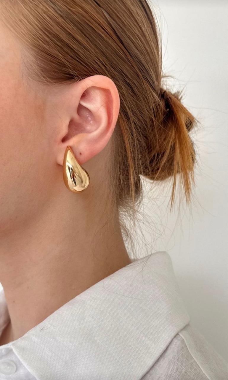 Brinco Formato Gota Folheado A Ouro 18k